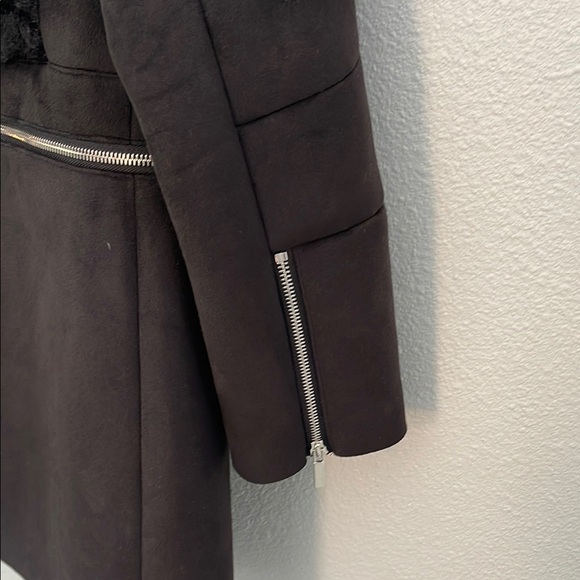 1. State Black, Teddy Jacket Fuzzy Texture, Medium, 2 in 1 Convertible Coat - Picture 8 of 16